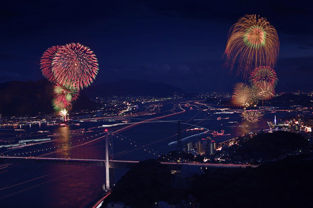 関門海峡花火　イメージ