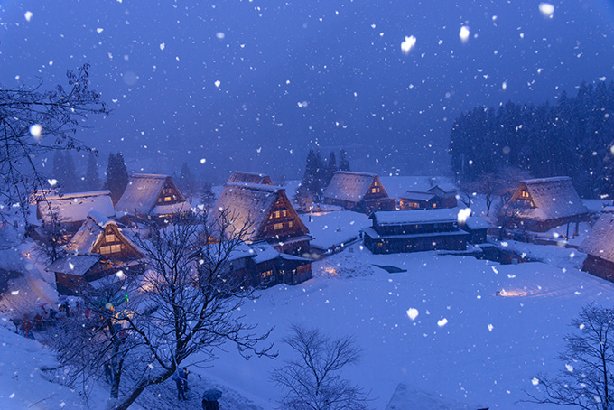 五箇山菅沼地区 雪あかり（イメージ）