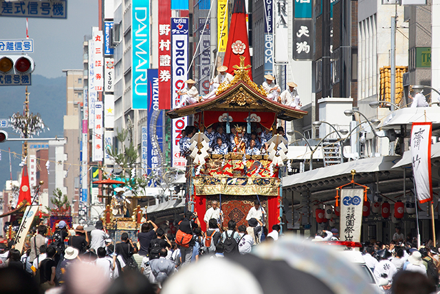 京都三大祭りとは？歴史・見どころ・観覧方法を紹介【葵祭・祇園祭