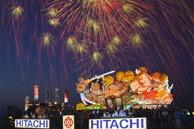 ねぶた海上運行と青森花火大会（イメージ）