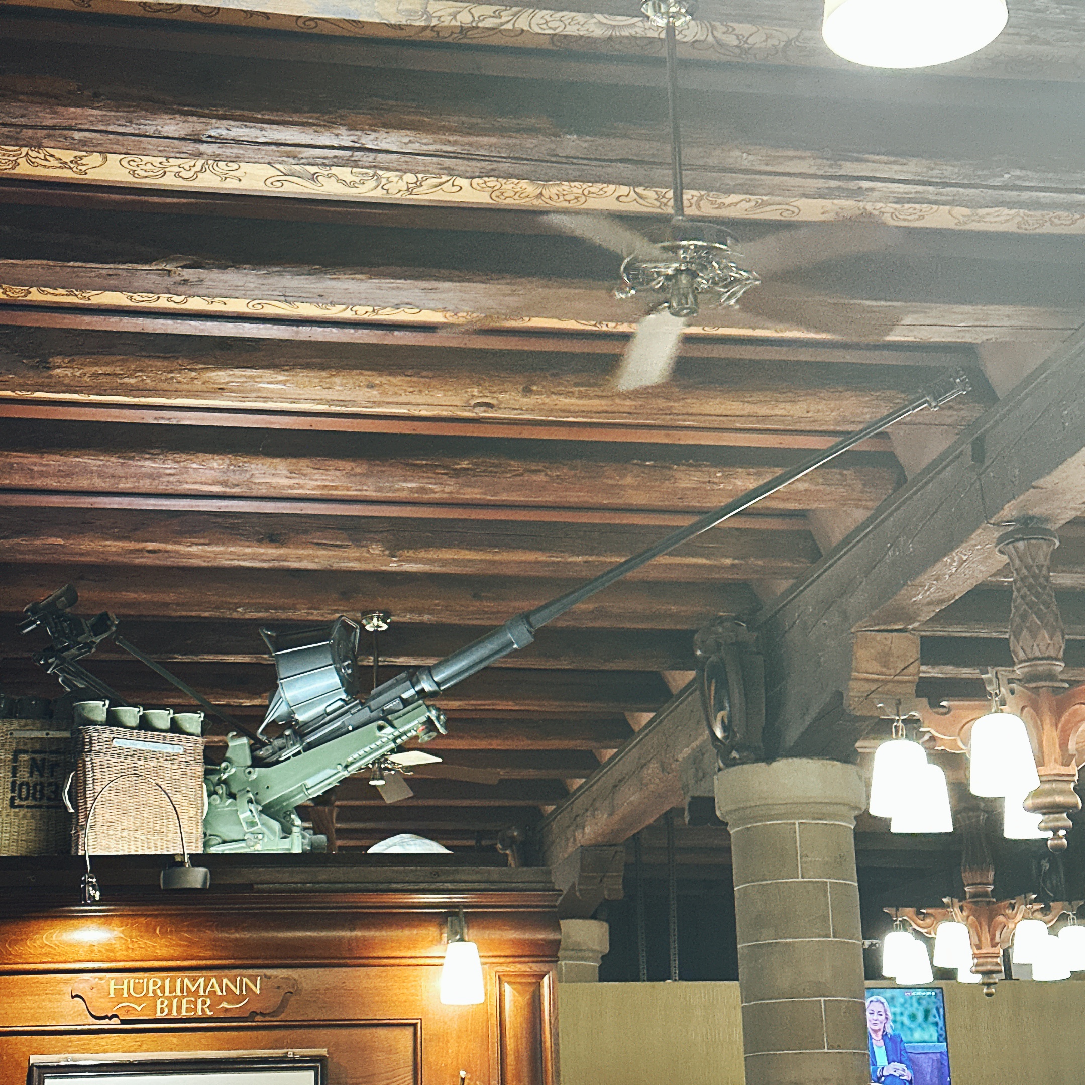 ツオイクハウスケラー 店内