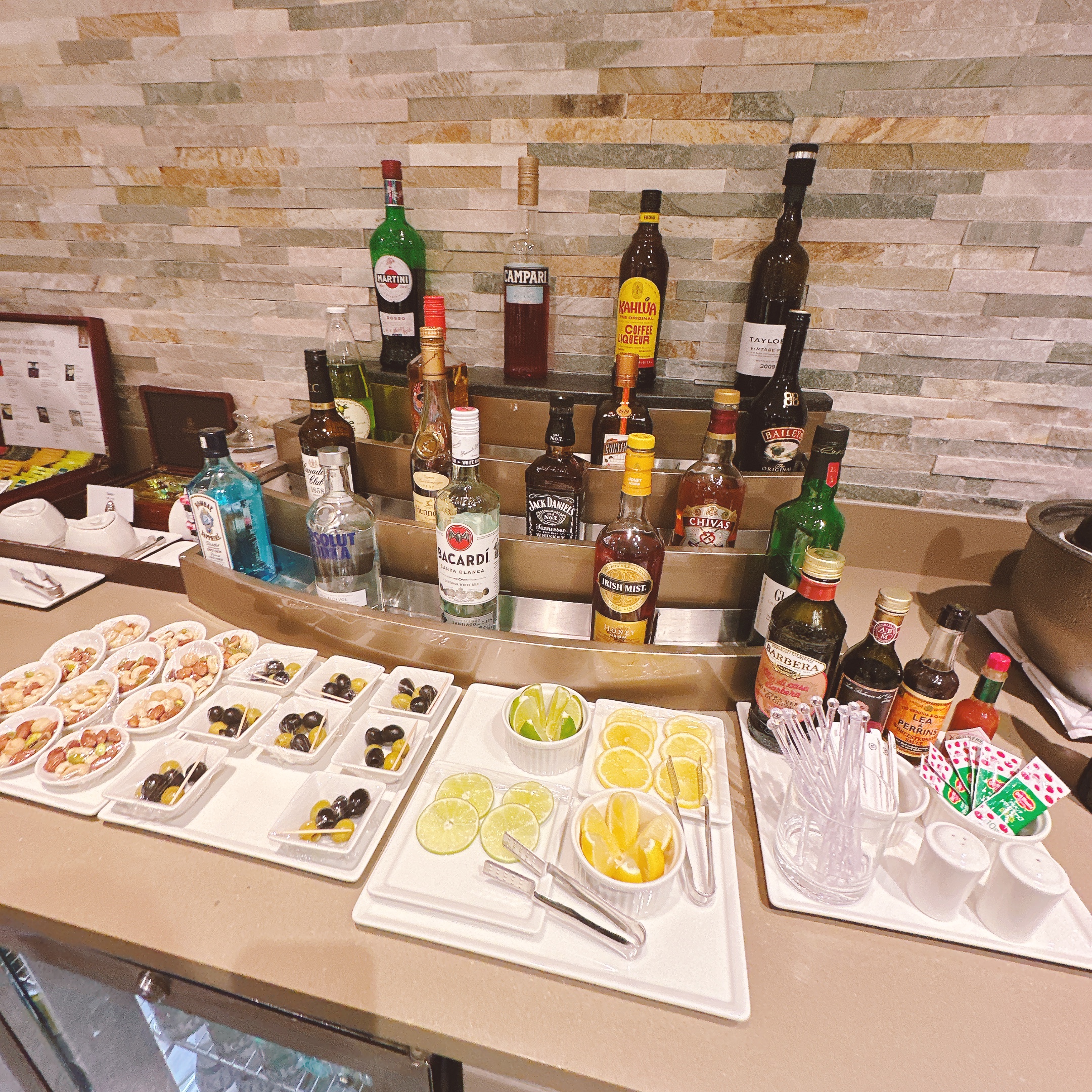 成田空港エミレーツ航空専用ラウンジ内