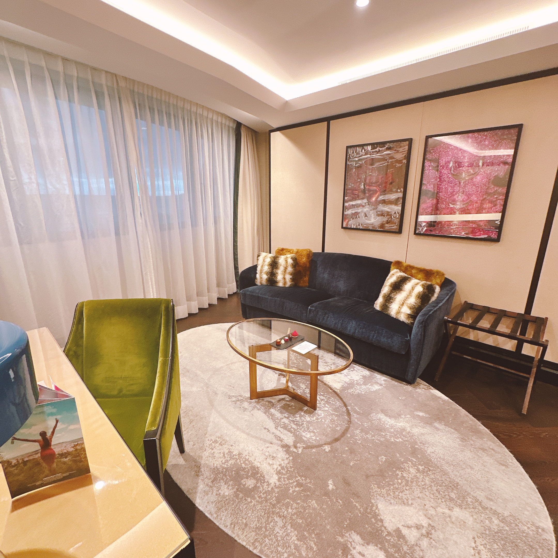 ファイブホテル 「LUXE ROOM」