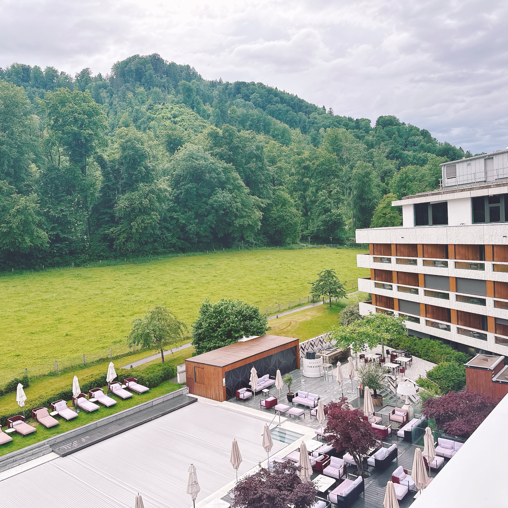 ファイブホテル外観