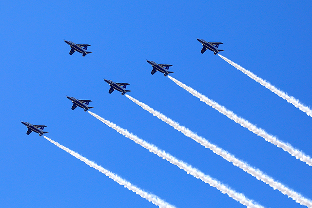 小牧基地航空祭 ブルーインパルス（イメージ）