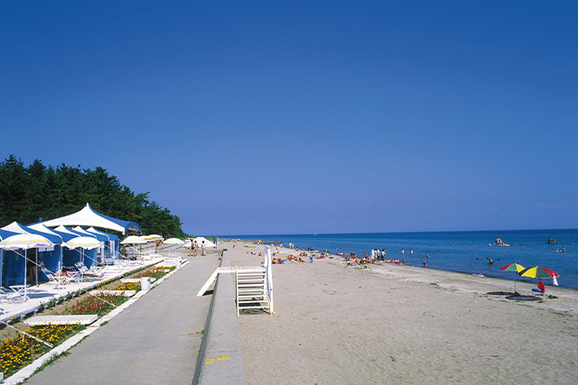 増穂浦海岸 ©石川県観光連盟（イメージ）