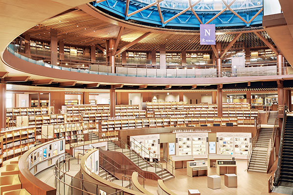 石川県立図書館(イメージ)写真提供:石川県観光連盟
