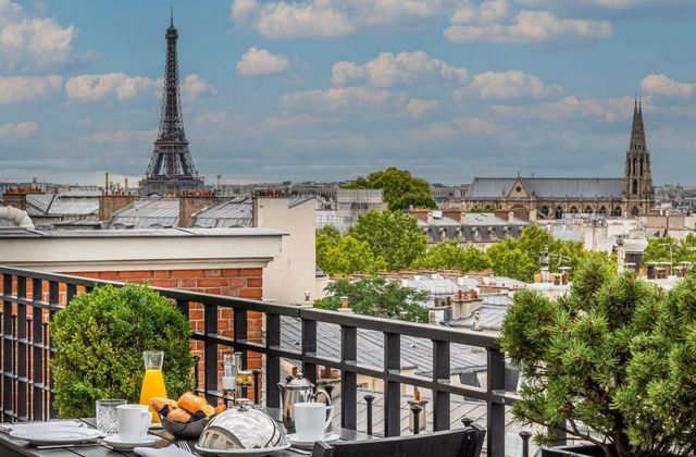 オテルポンロワイヤル エッフェル塔ビュールーム（イメージ）