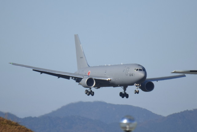 航空自衛隊 KC-46A 空中給油機
