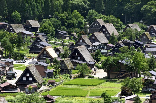 世界遺産白川郷 夏 イメージ