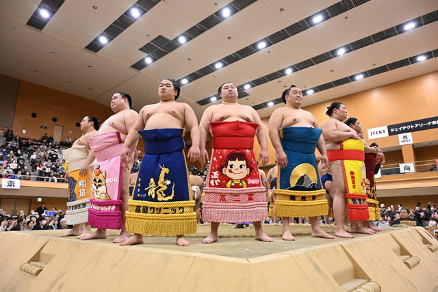 大相撲 巡業 土俵入り※イメージ