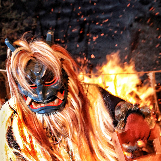 なまはげ柴灯まつり