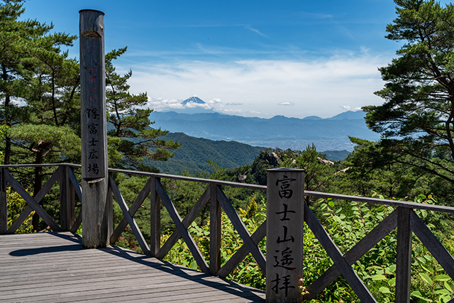 昇仙峡ロープウェイ 浮富士広場