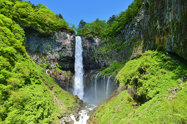 華厳の滝