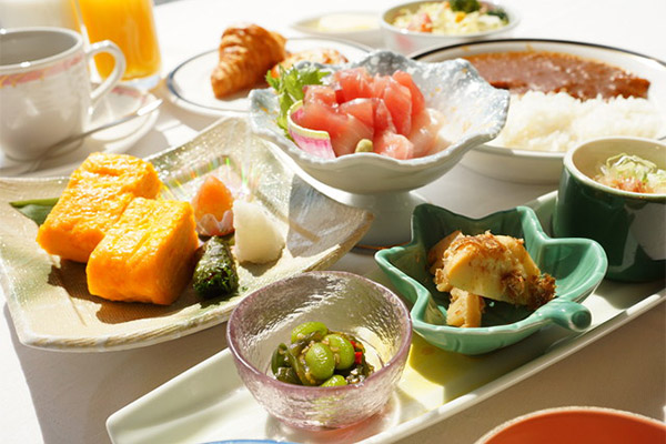 朝食