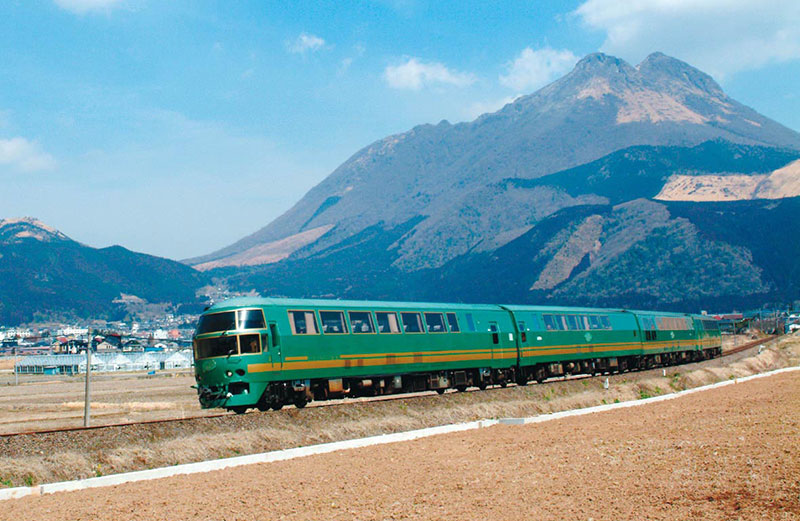 観光列車「ゆふいんの森」ツアー特集｜旅っくす