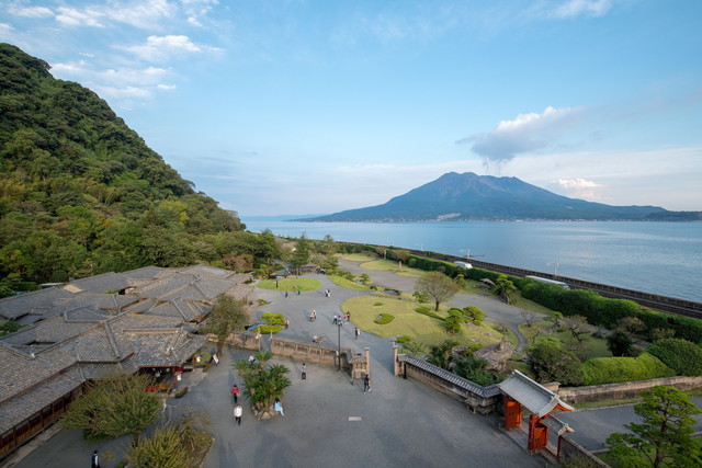 仙巌園の庭園と桜島