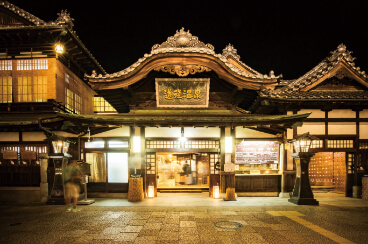 道後温泉本館