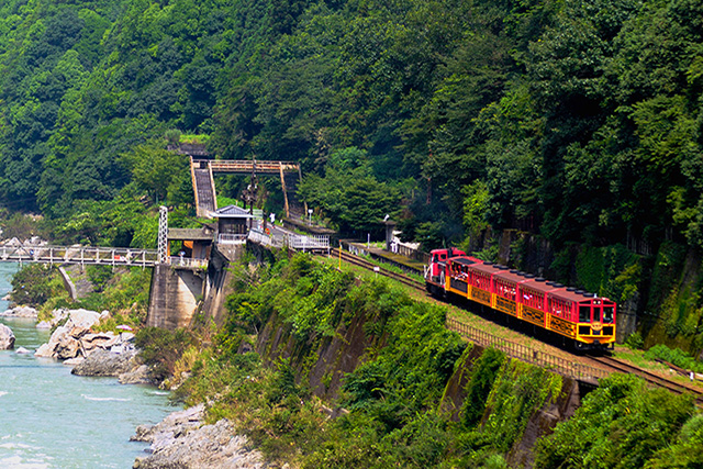 嵯峨野トロッコ列車